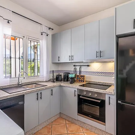 Ayma Naranjos Malaga
