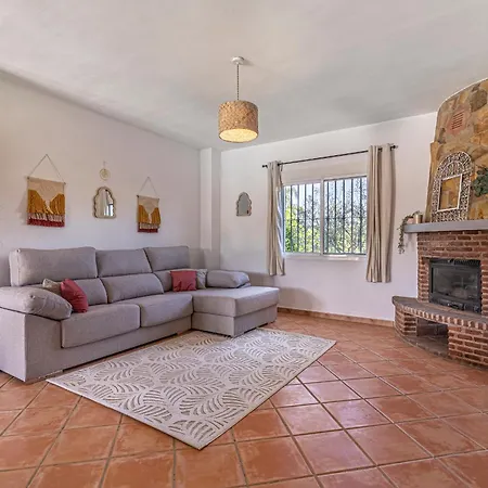 Villa Ayma Naranjos Malaga